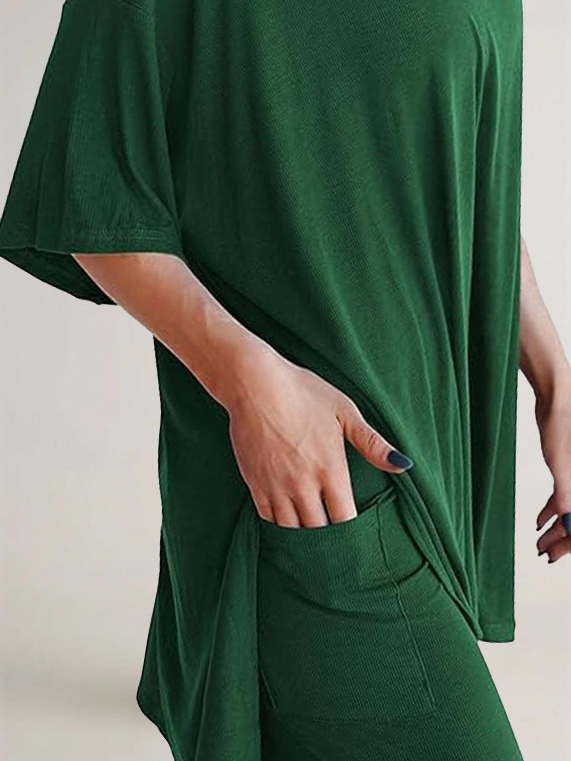 Oversized long-line loungewear set with pullover and wide-leg pants in soft knit fabric