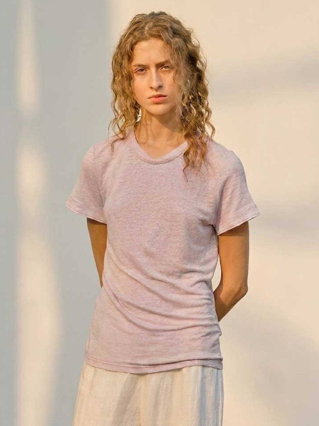 100% linen rolled cuff tee with relaxed scoop neckline and contrast inner lining