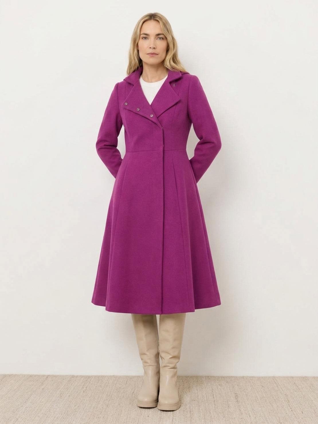 Elegant water-repellent A-line hooded raincoat with belt for women