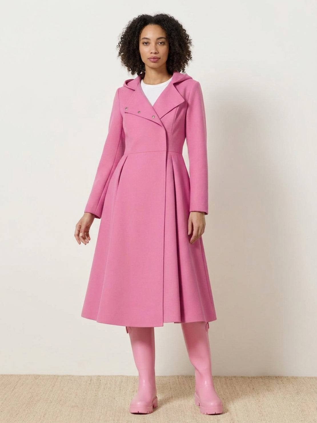 Elegant water-repellent A-line hooded raincoat with belt for women