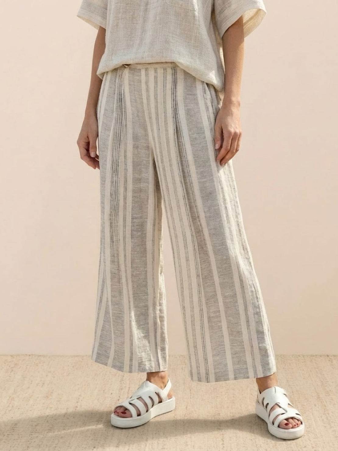 Coastal Comfort Linen two-piece set with lace details and breathable fabric