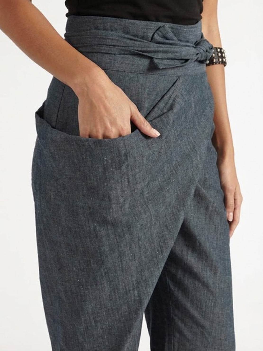 High-waist wrapped comfy pants in breathable stretch fabric with sleek design and side pocket