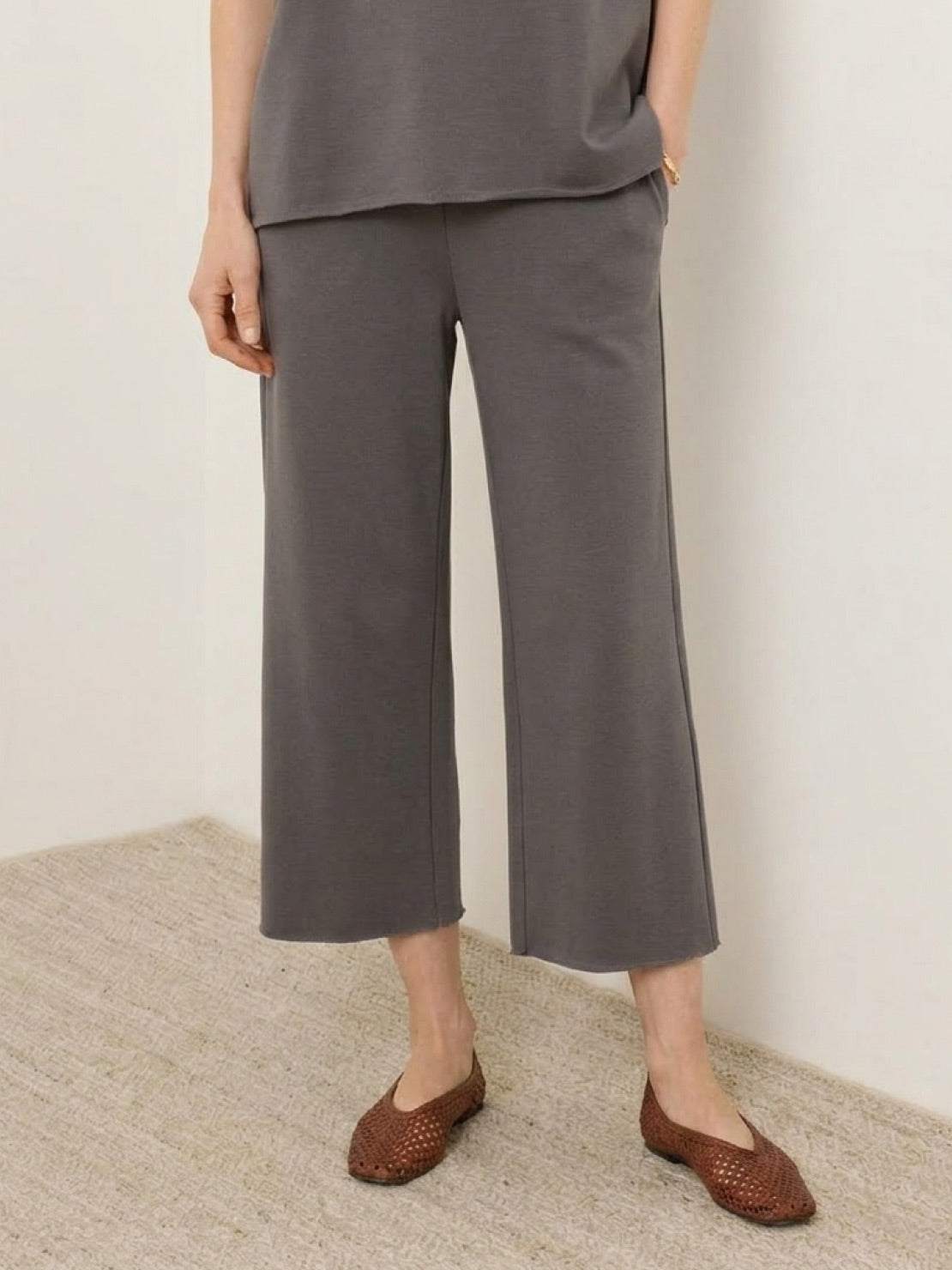 Cotton-blend capelet lounge set with mock neck top and wide-leg pants in relaxed fit