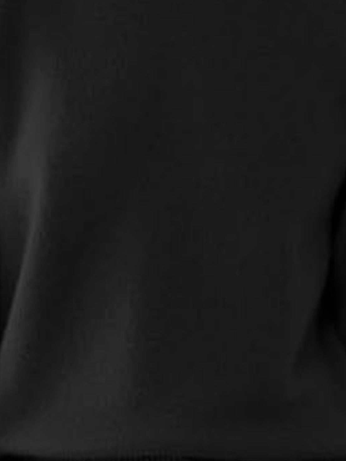 Lightweight Italian cashmere sweater with mock neck and regular fit, soft and breathable knit