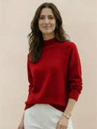 Lightweight 100% Italian cashmere sweater with mock-neck and regular fit for elegant comfort