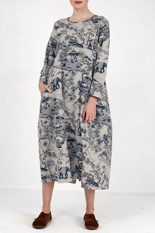 Loose fit Japanese Porcelain Print midi dress with 3/4 sleeves and functional pockets in blue and beige tones