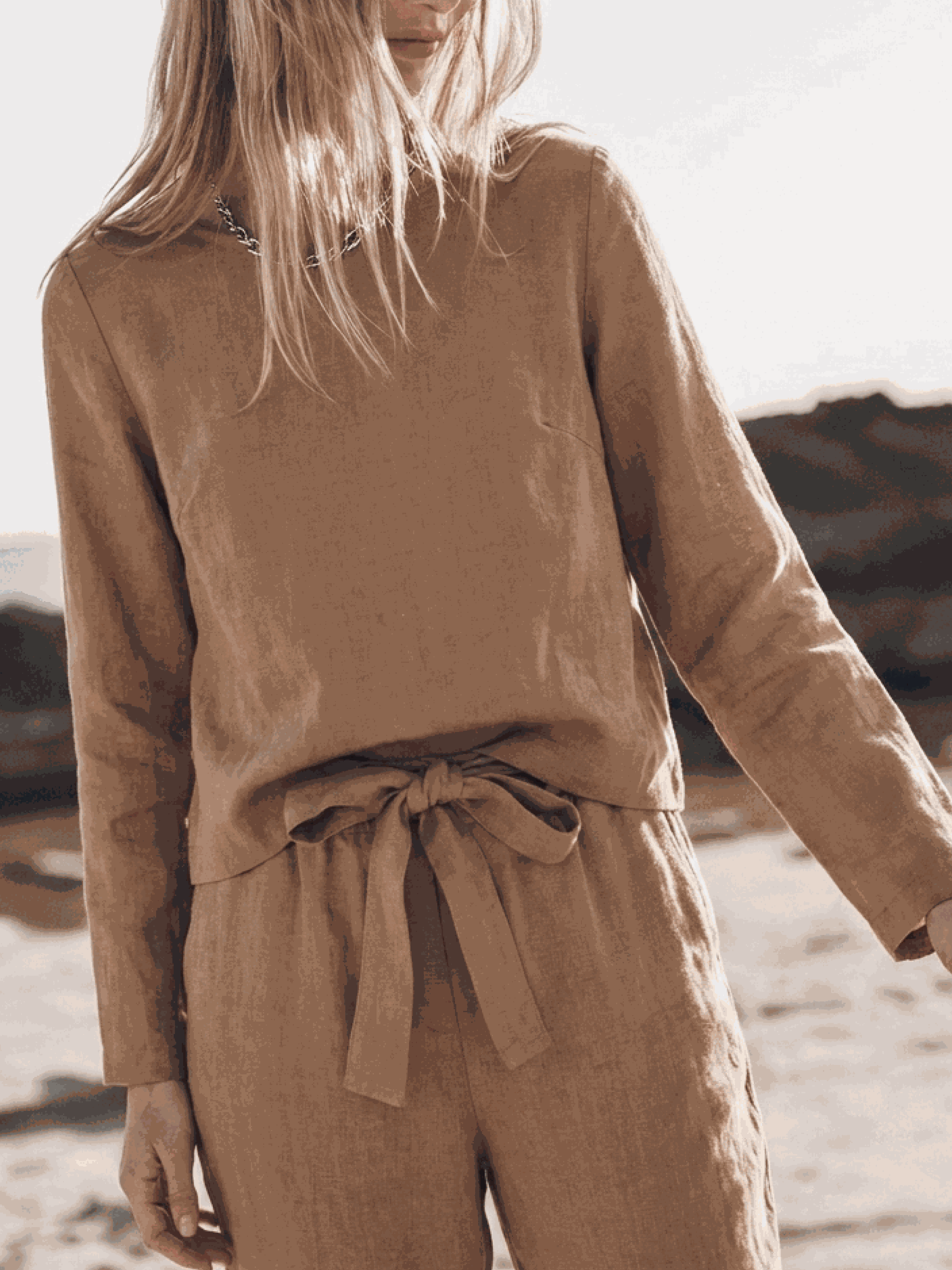 Relaxed cotton-linen set with short-sleeve top and straight-leg pants in a breathable monochrome blend