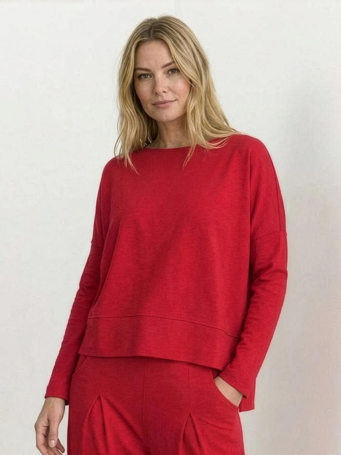 All-Day Comfort 2-Piece Outfit Set in lightweight breathable fabric showing relaxed, stylish fit