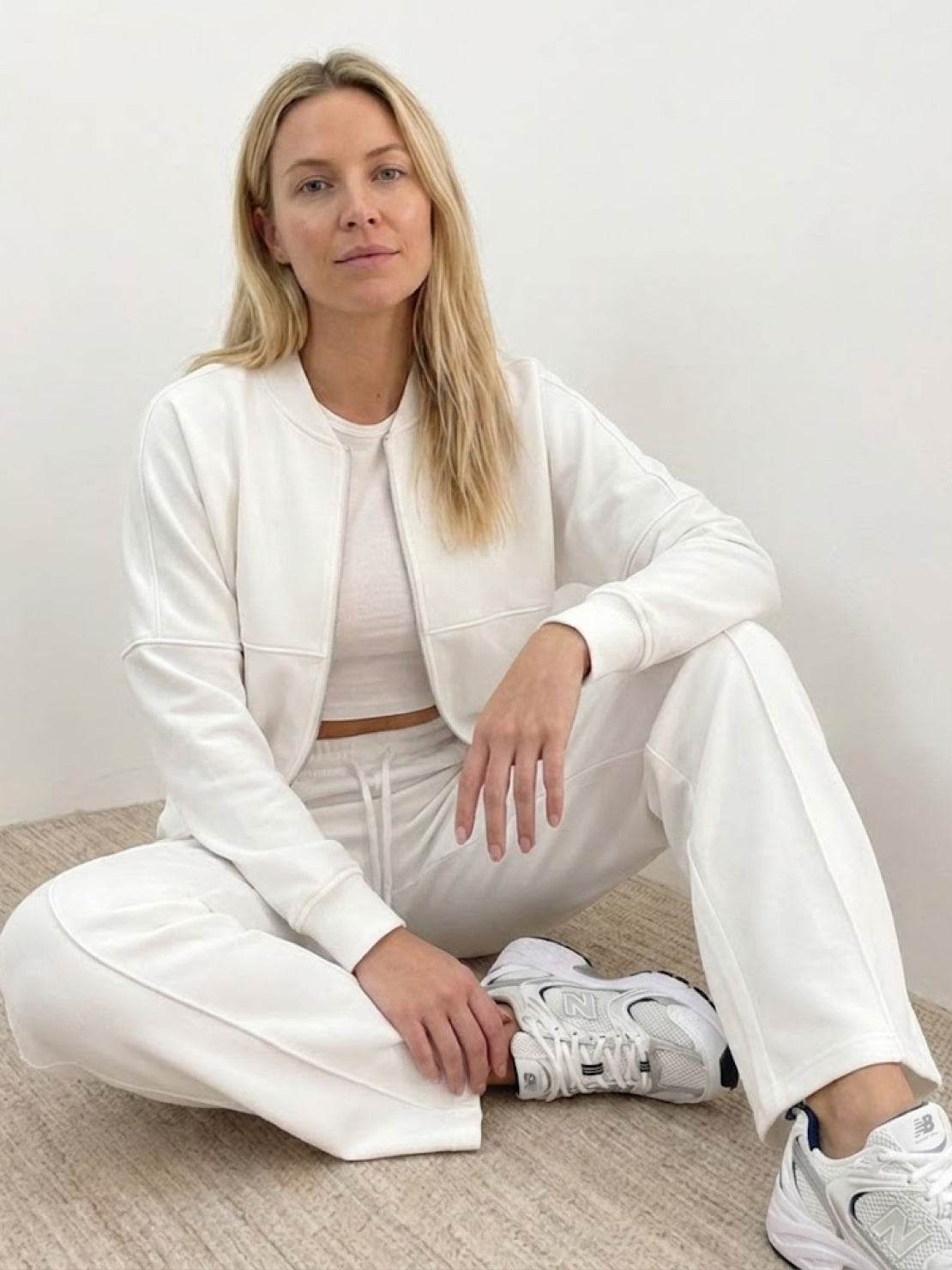 The Voyager Zip Set two-piece zip-front sweatshirt and wide-leg joggers travel outfit