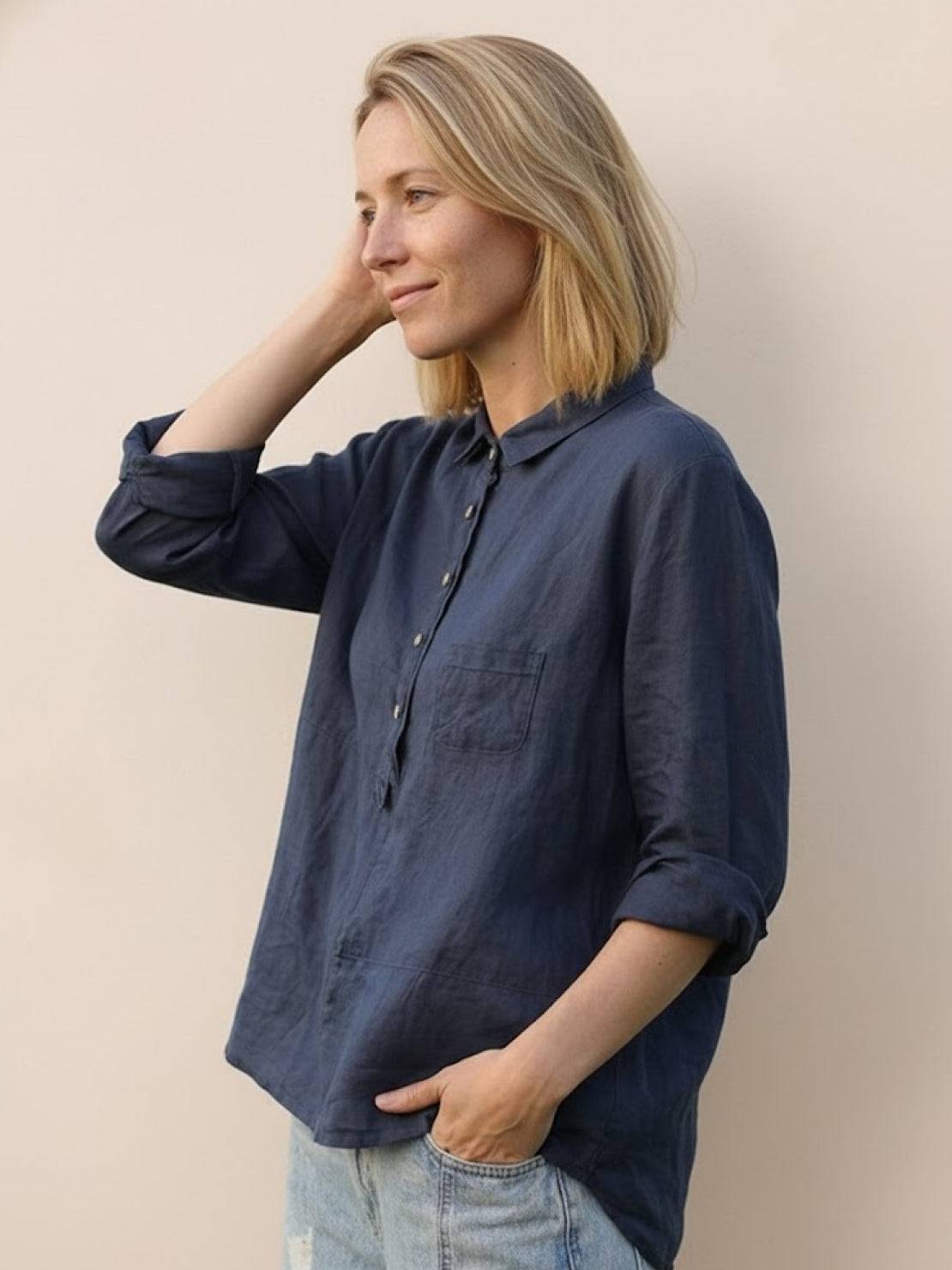 Vintage linen shirt made of breathable cotton-linen blend perfect for casual chic and travel-friendly style