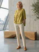 Vintage linen shirt in breathable cotton-linen blend for casual chic style